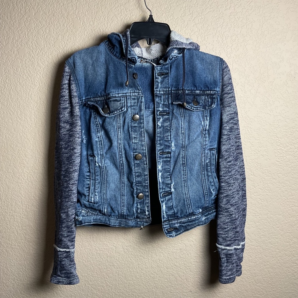 Free People Womens Medium Blue Knitted Distressed Denim‎ Jean Jacket Moto Grunge